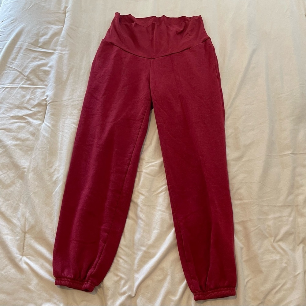 Old Navy Maternity Red and Tan Sweatpants Size S - Picture 9 of 11